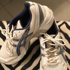 Duomax Running Shoes - SZ 6.5